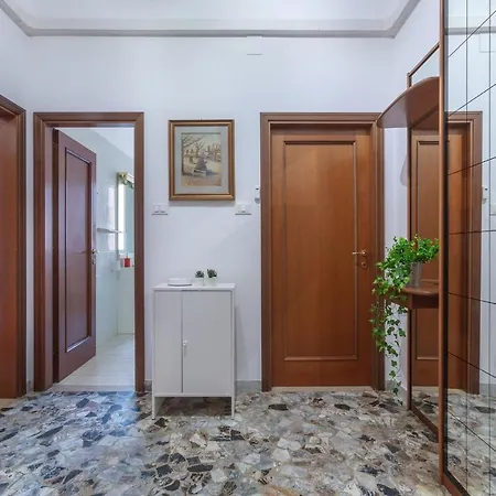 Apartment A 500 Mt Dalla Certosa