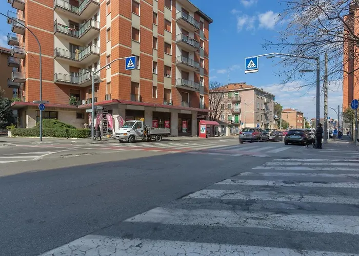 Guesthost - A 500 Mt Dalla Certosa Boloňa